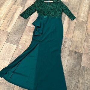 Chic Asymmetrical Green Holiday Wedding Evening Gown Christmas Lace Dress